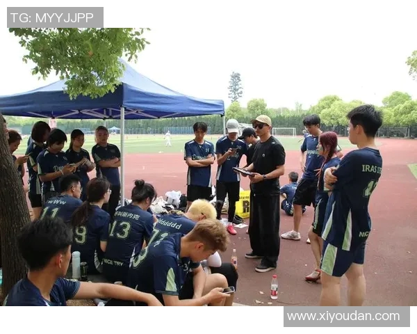 杭州飞盘队在世界攀岩锦标赛中的逆袭之路与精彩瞬间回顾